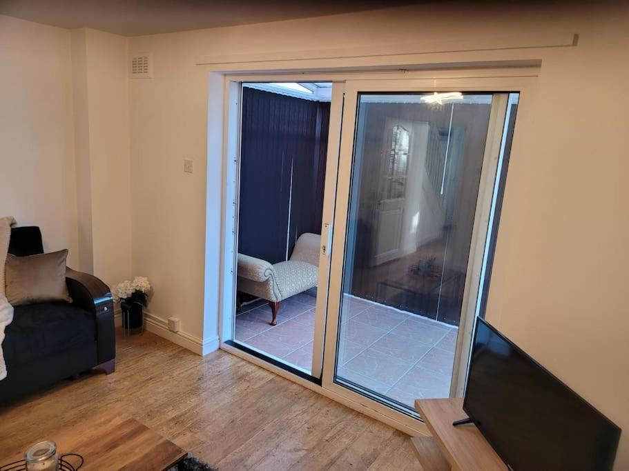 2 Bedroom End Of Terrace House Wellington  Zewnętrze zdjęcie